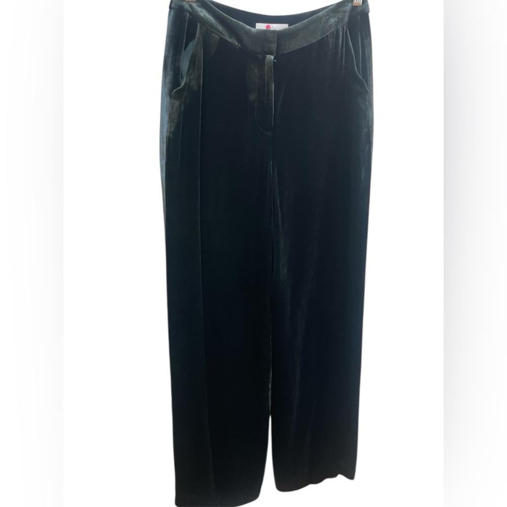 Boden NWT Emerald Green velvet pants tuxedo stripe is size 4